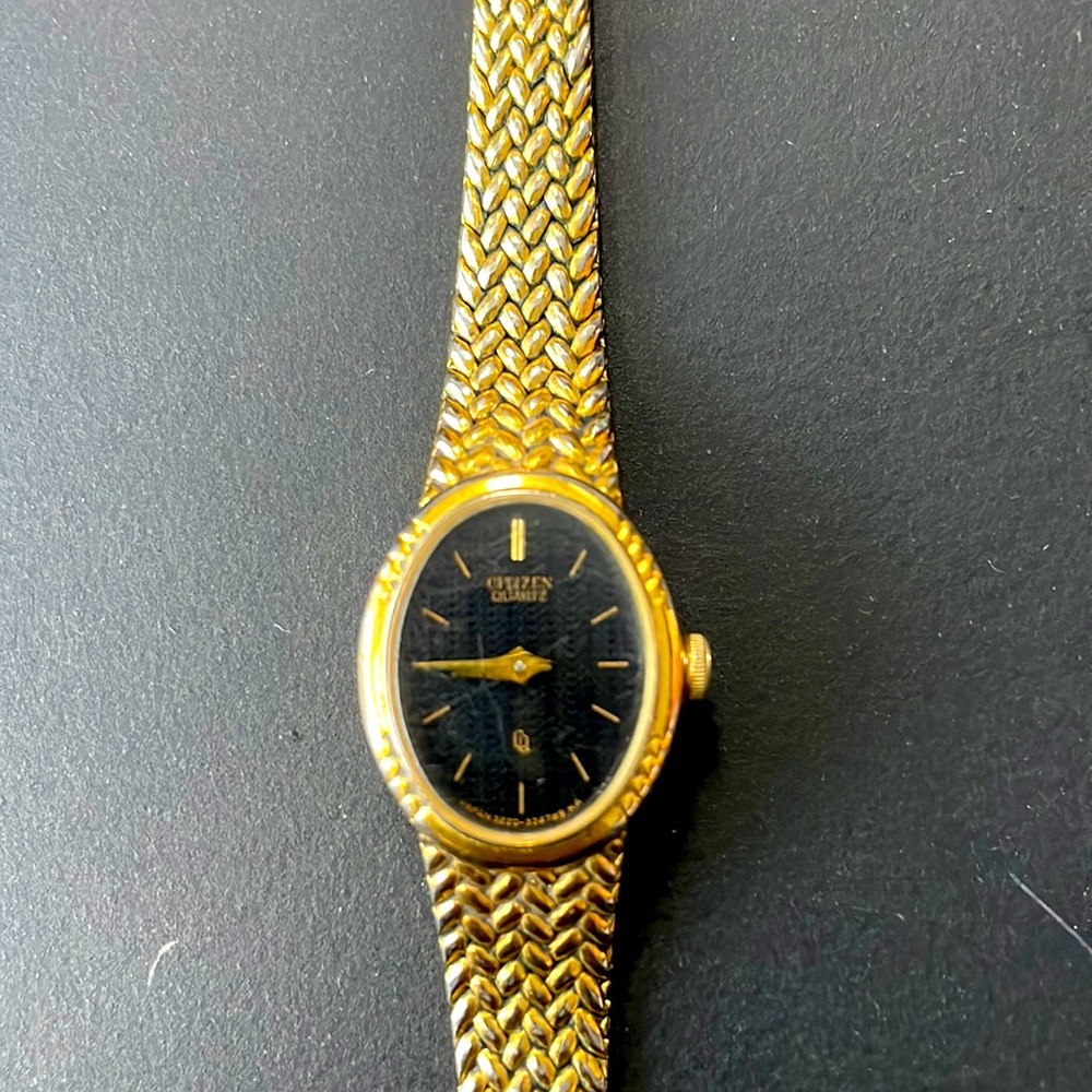 Citizen Quartz woman’s gold watch